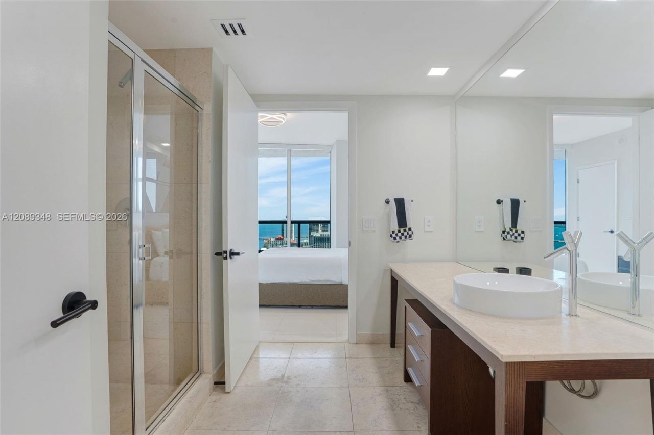 495 Brickell Ave, Unit 5005, Miami, FL 33131 Photo