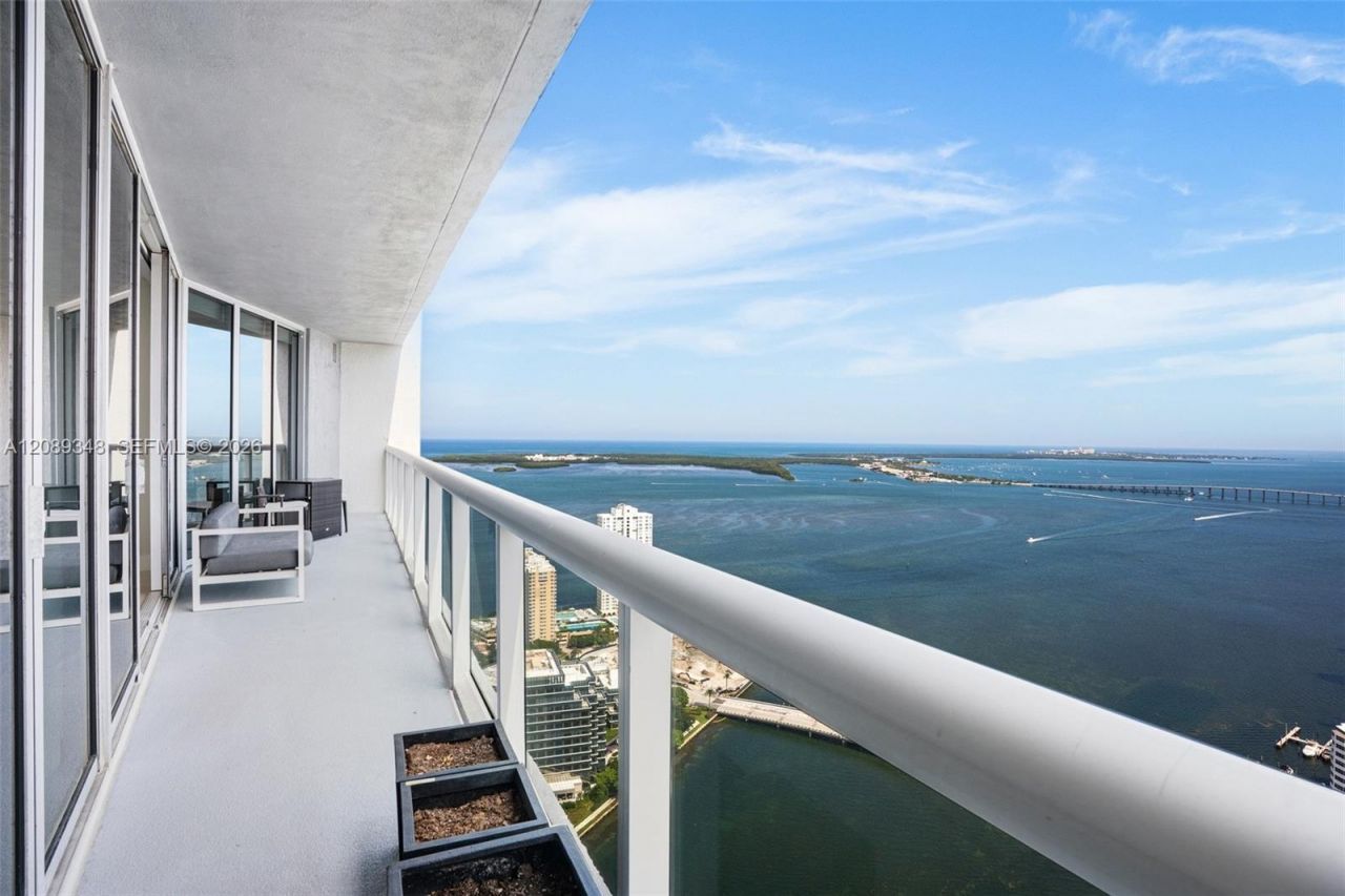 495 Brickell Ave, Unit 5005, Miami, FL 33131 Photo