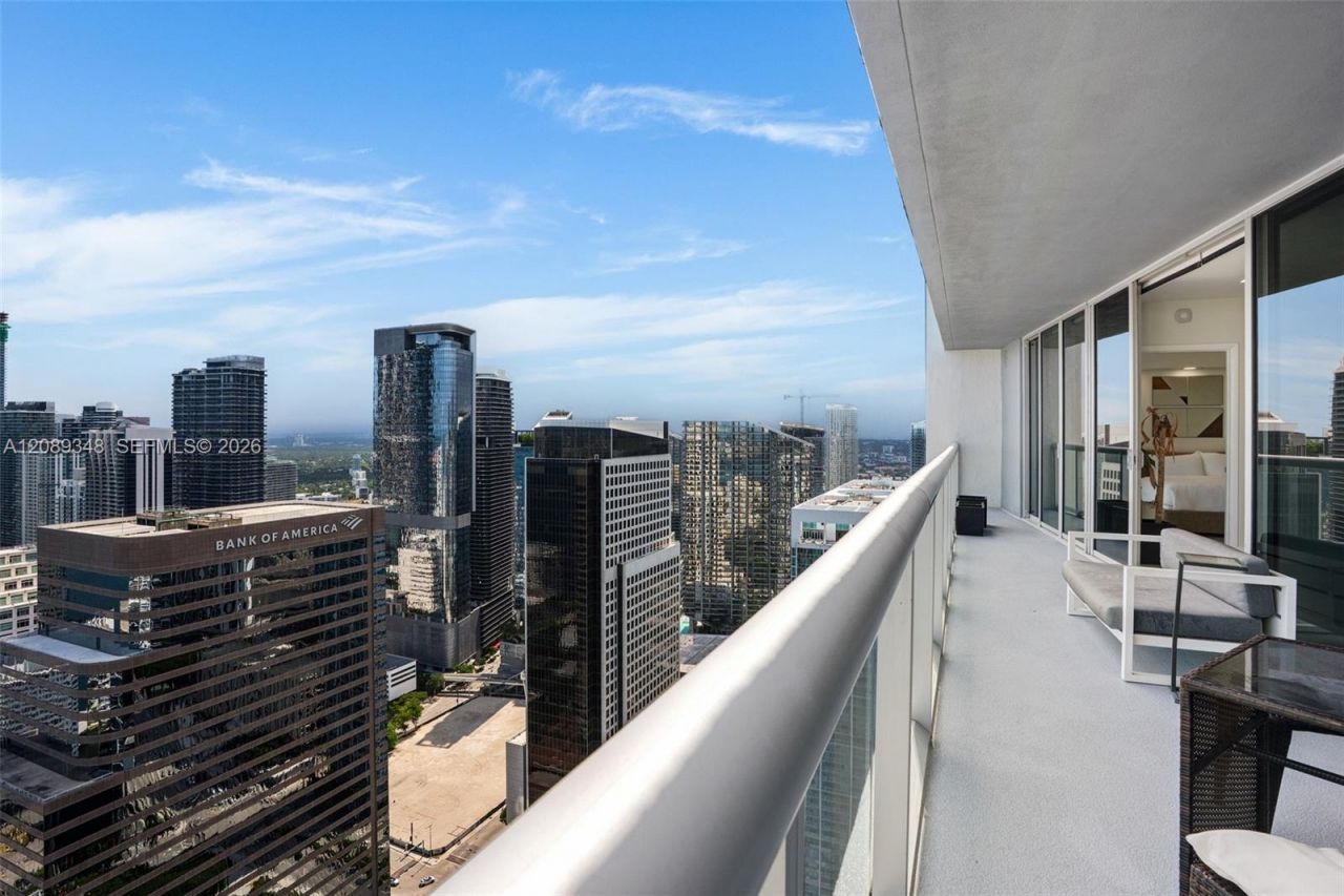 495 Brickell Ave, Unit 5005, Miami, FL 33131 Photo