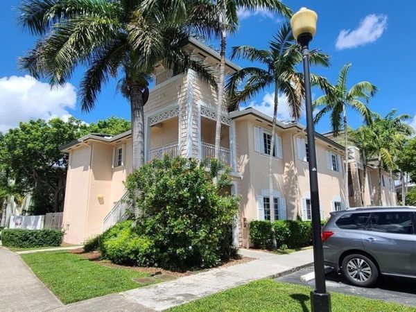 376 NE 26th Ter , Unit 201, Homestead, FL 33033