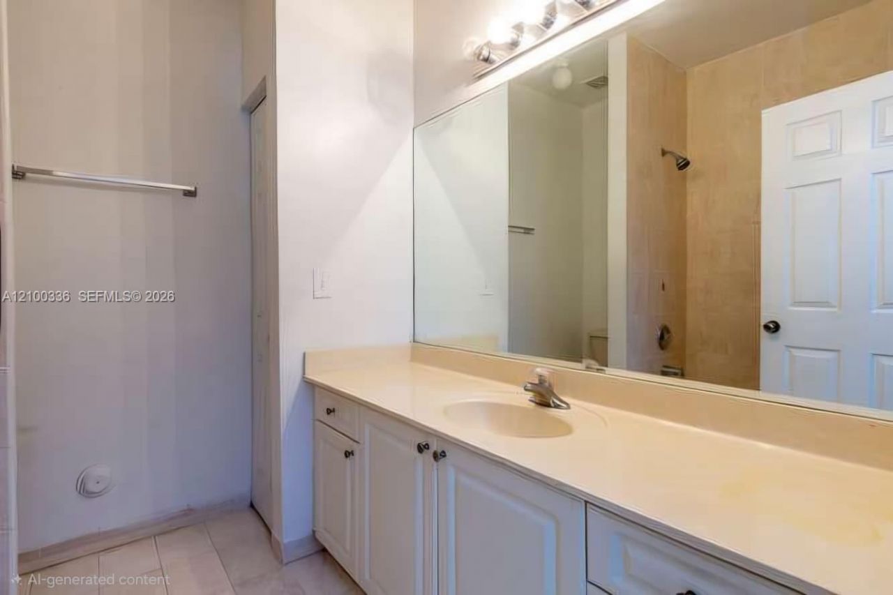 376 NE 26th Ter , Unit 201, Homestead, FL 33033 Photo