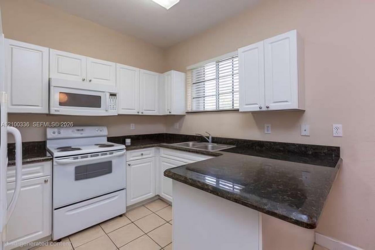 376 NE 26th Ter , Unit 201, Homestead, FL 33033 Photo