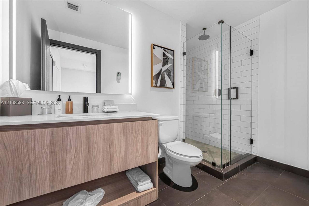 398 NE 5th St , Unit 1711, Miami, FL 33132 Photo