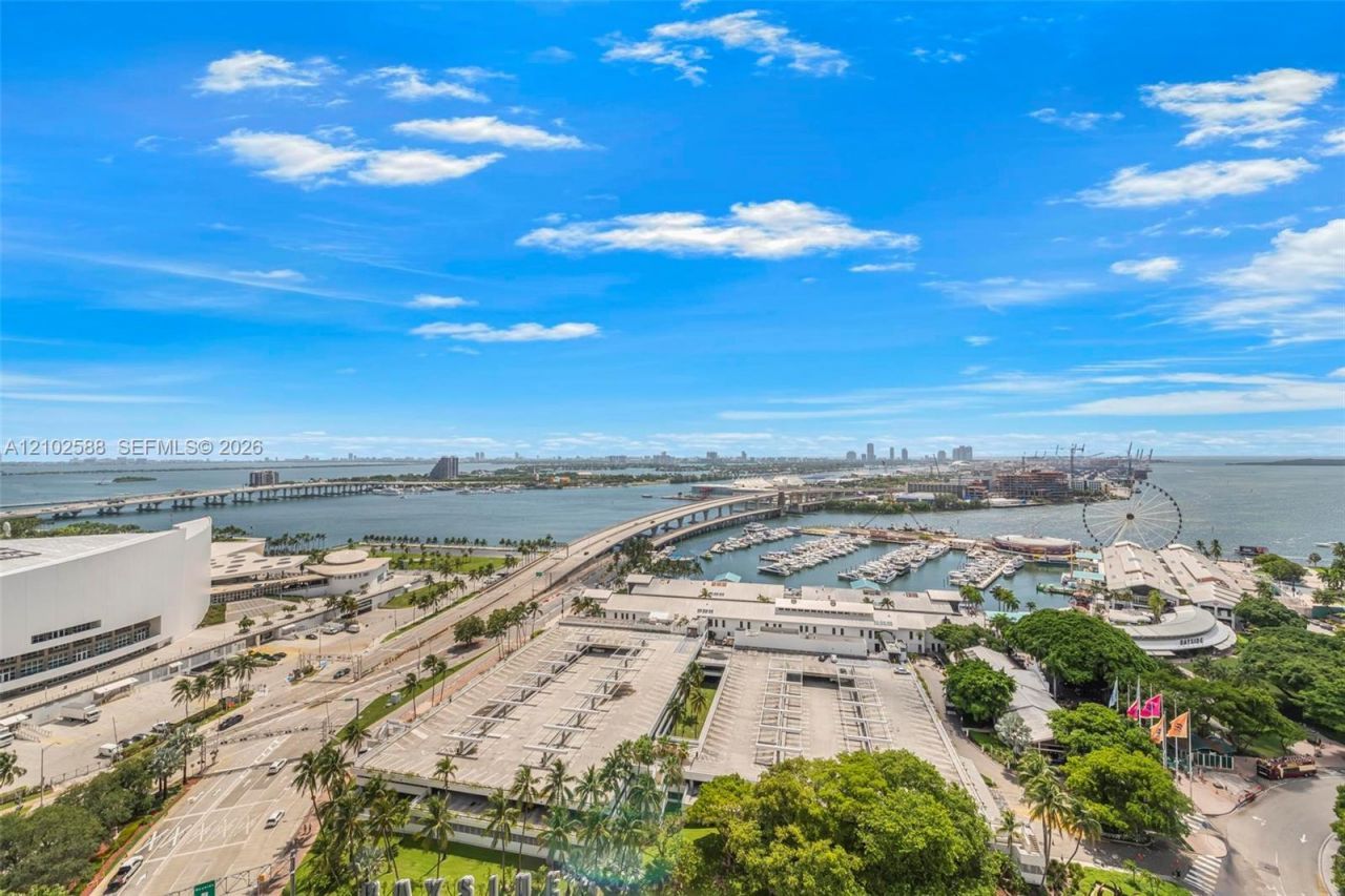 398 NE 5th St , Unit 1711, Miami, FL 33132 Photo