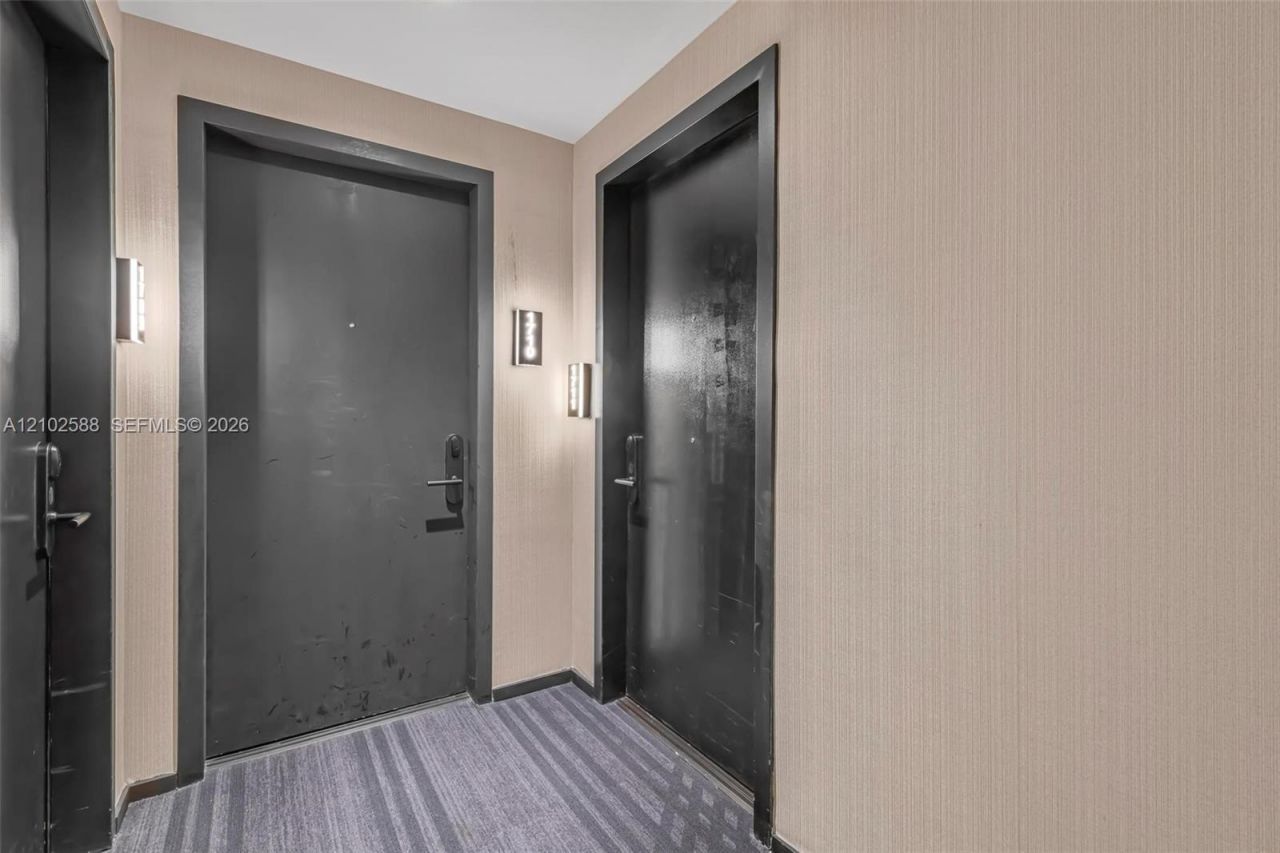 398 NE 5th St , Unit 1711, Miami, FL 33132 Photo