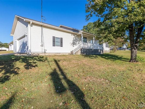 2001 Raulston Avenue , Poplar Bluff, MO 63901
