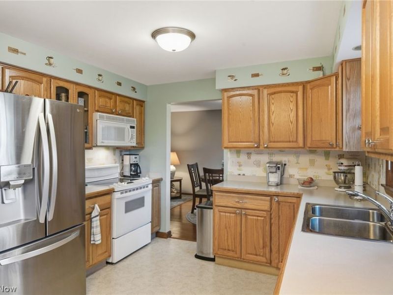 35680 Chestnut Ridge Road , North Ridgeville, OH 44039 Photo 13