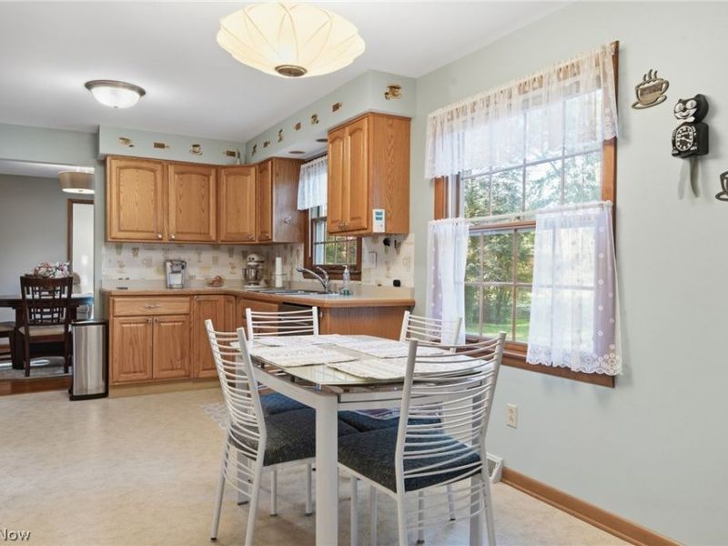 35680 Chestnut Ridge Road , North Ridgeville, OH 44039 Photo 17
