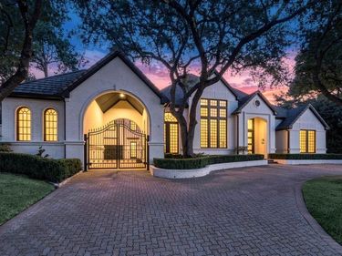 17632 Harbord Oaks Circle, Dallas, TX 75252