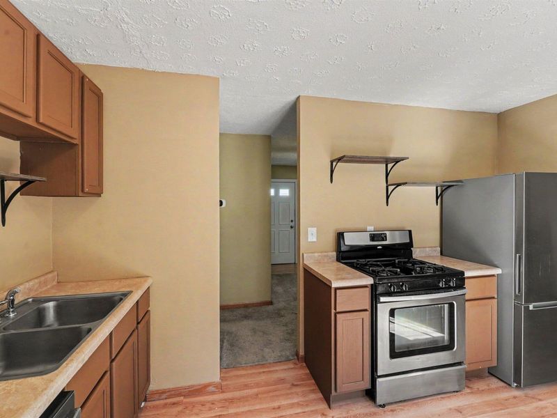 17 Miriam Drive, Florence, KY 41042 Photo 8