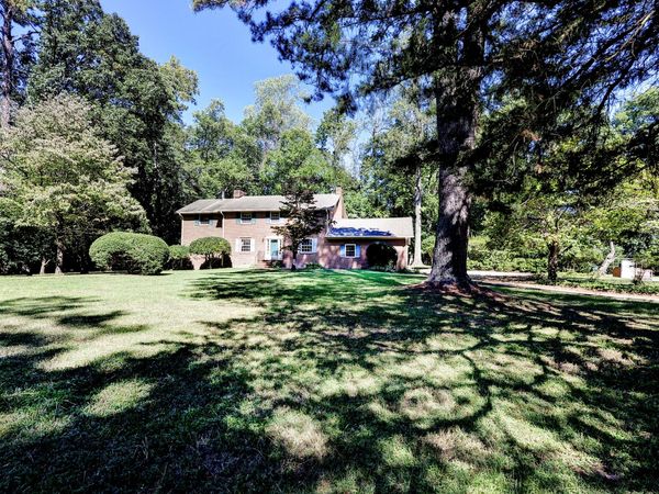 265 E Queens Drive , Williamsburg, VA 23185