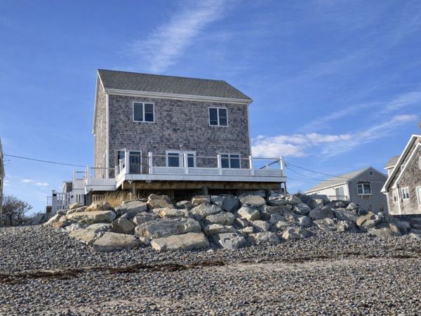 1 East St., Marshfield, MA 02050