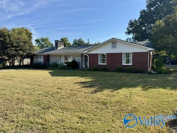 700 Meadowview Street, Athens, AL 35611