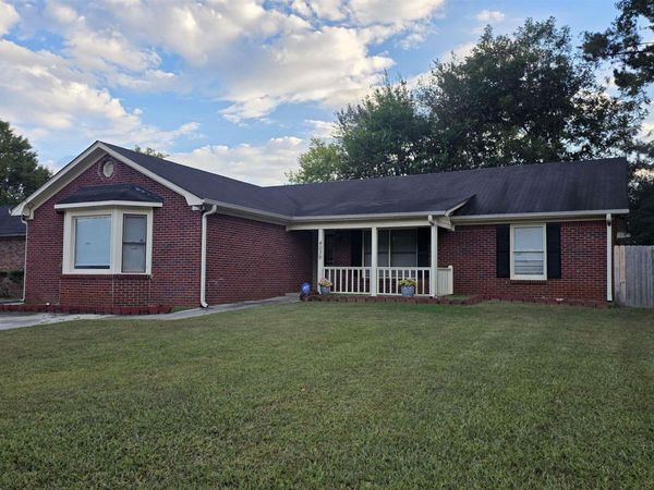4039 Knollbrook Drive NW, Huntsville, AL 35810