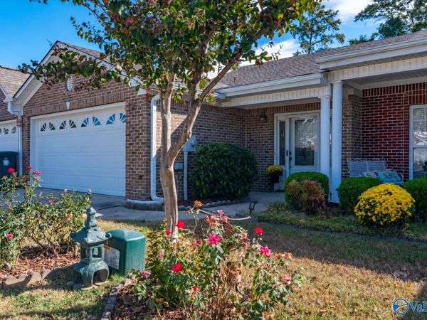 17714 Antlers Pass, Athens, AL 35611