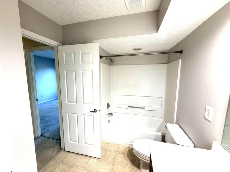 7043 Muirfield Drive, Dublin, OH 43017 Photo 24