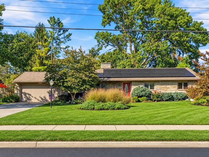 2290 Middlesex Road, Upper Arlington, OH 43220 Photo 2