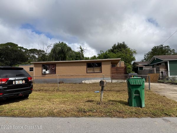 320 La Havre Court , Merritt Island, FL 32953