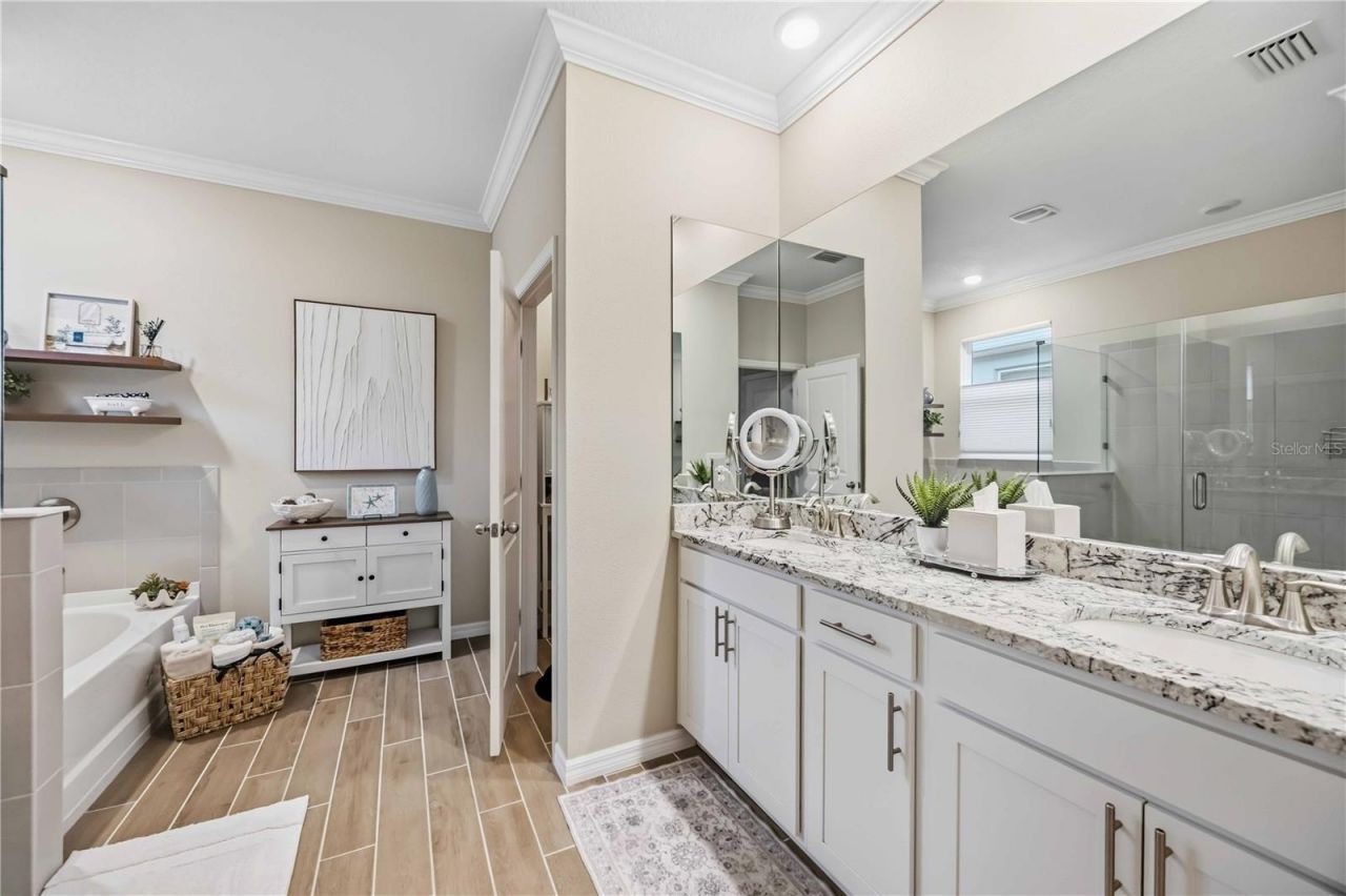 12596 Night View Drive W, Sarasota, FL 34238 Photo