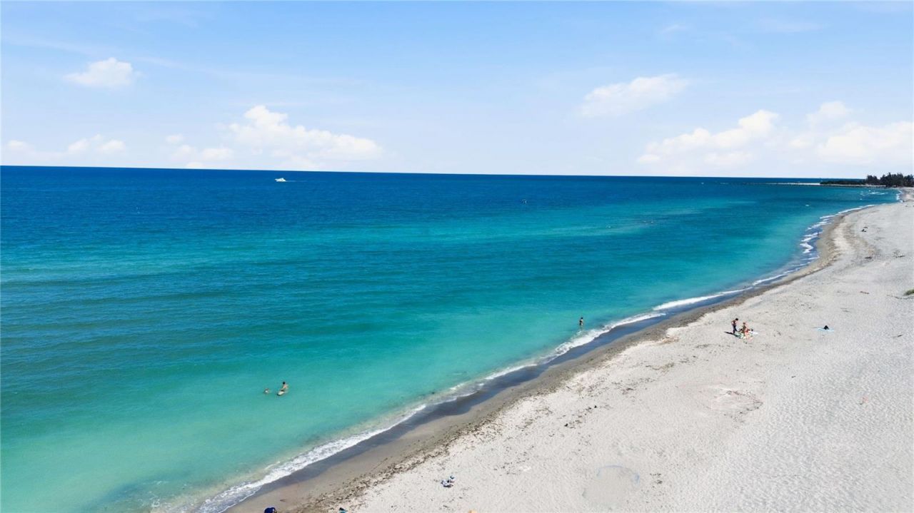 12596 Night View Drive W, Sarasota, FL 34238 Photo