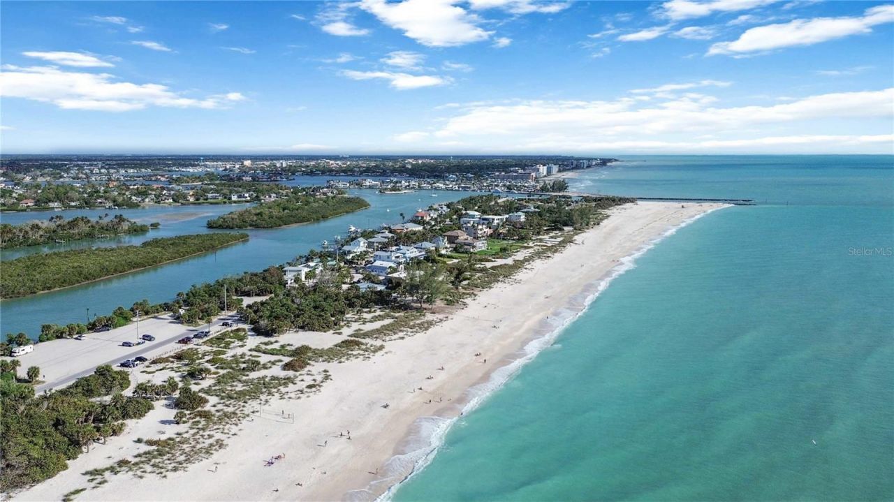 12596 Night View Drive W, Sarasota, FL 34238 Photo