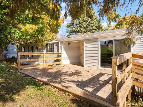 83 Mayflower Circle, Blue Mounds, WI 53517