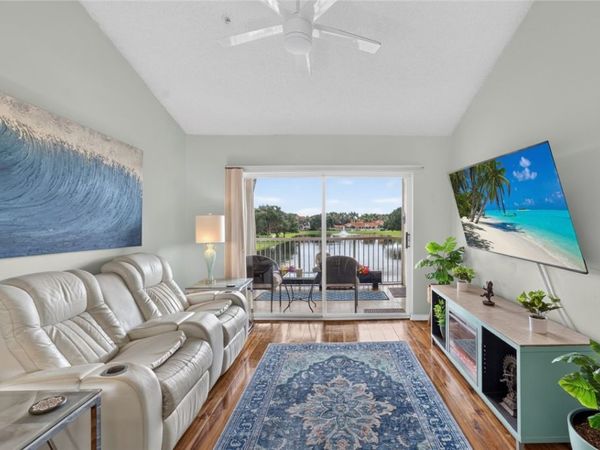 1610 N 42nd Circle, Unit 308, Vero Beach, FL 32967