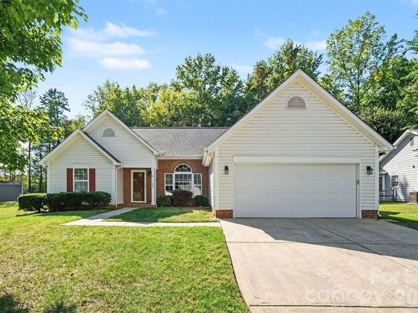 11609 Long Forest Drive , Charlotte, NC 28269