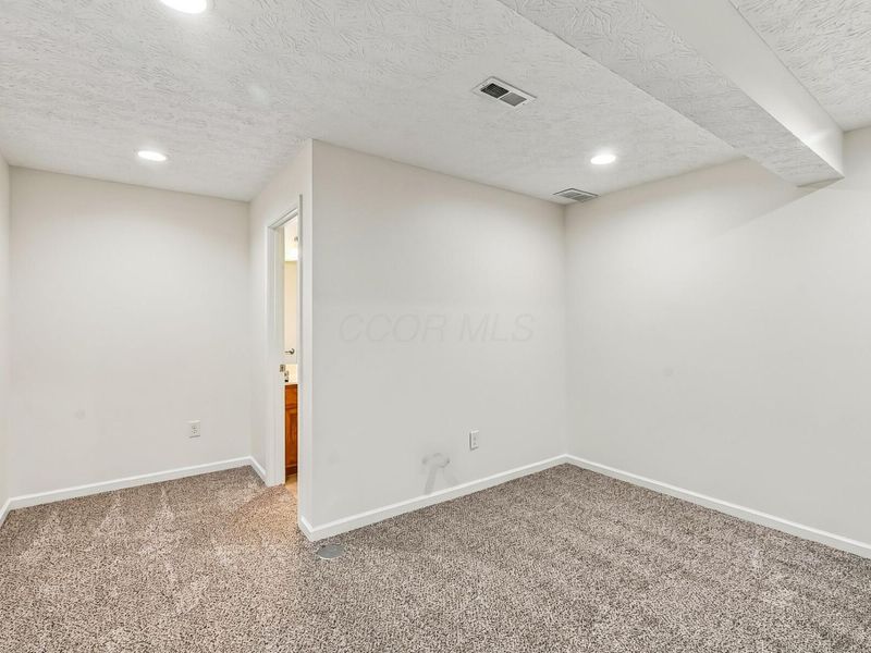 7915 Avaleen Circle N, Unit 47, Dublin, OH 43016 Photo 35