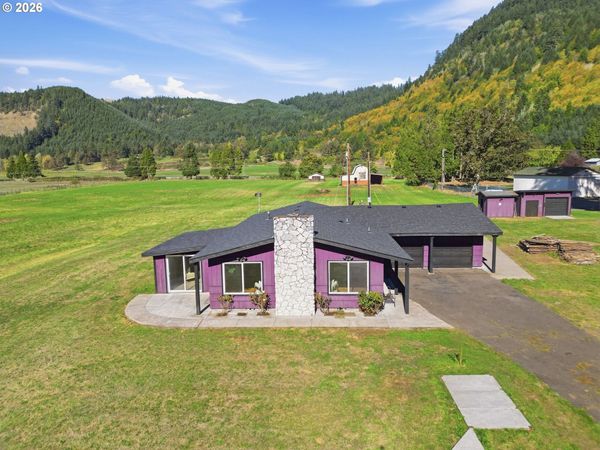 37109 ROW RIVER RD, Dorena, OR 97434