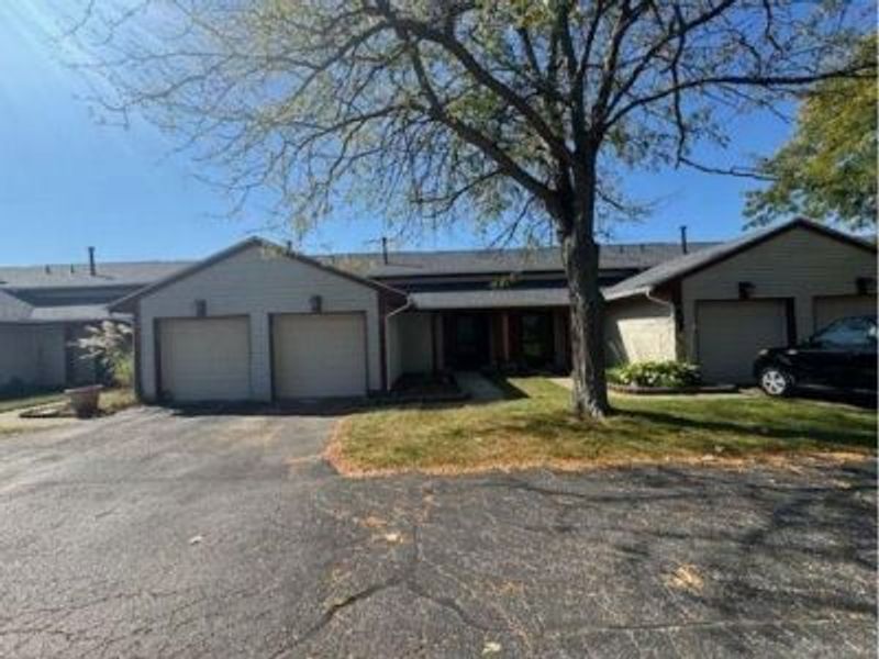 36 Highpoint Drive, Miamisburg, OH 45342 Photo 2