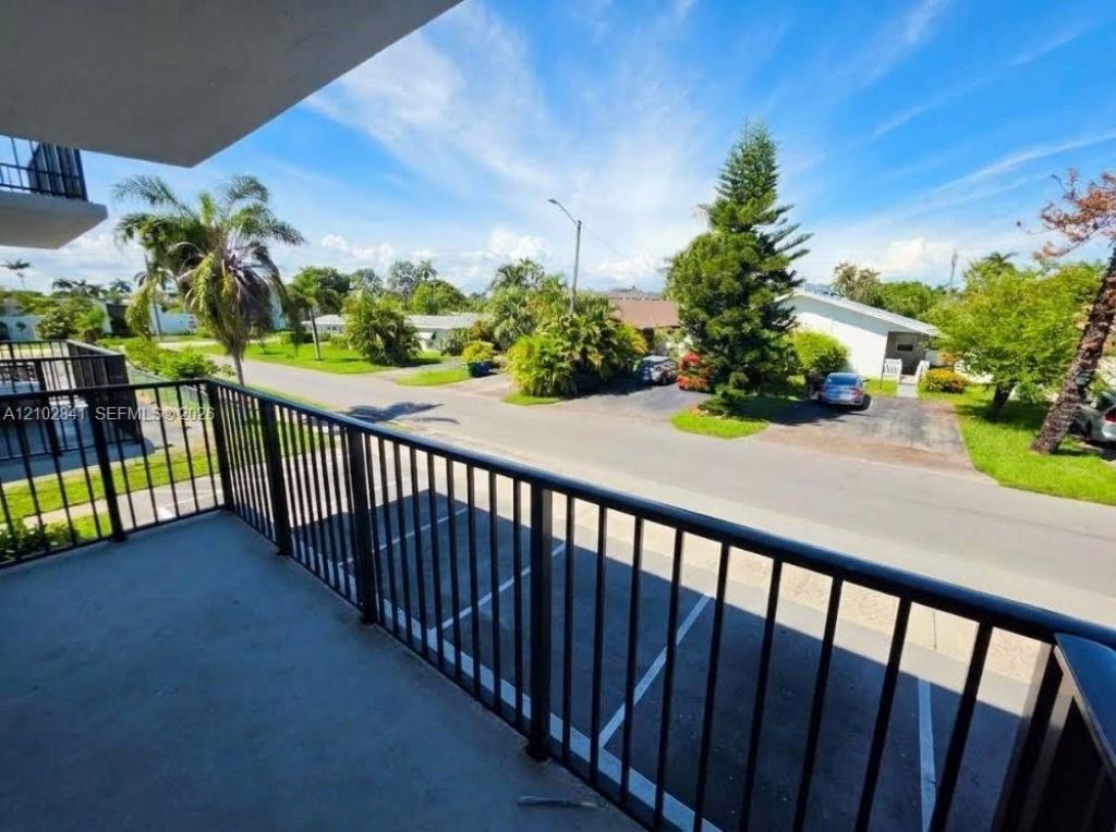 1100 NE 1st Ct , Unit 219, Hallandale Beach, FL 33009 Photo