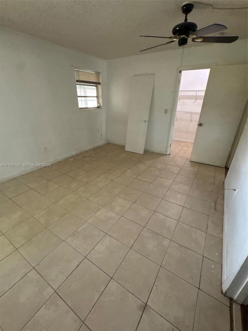 3033 NW 43rd Ave, Unit 102, Lauderdale Lakes, FL 33313 Photo