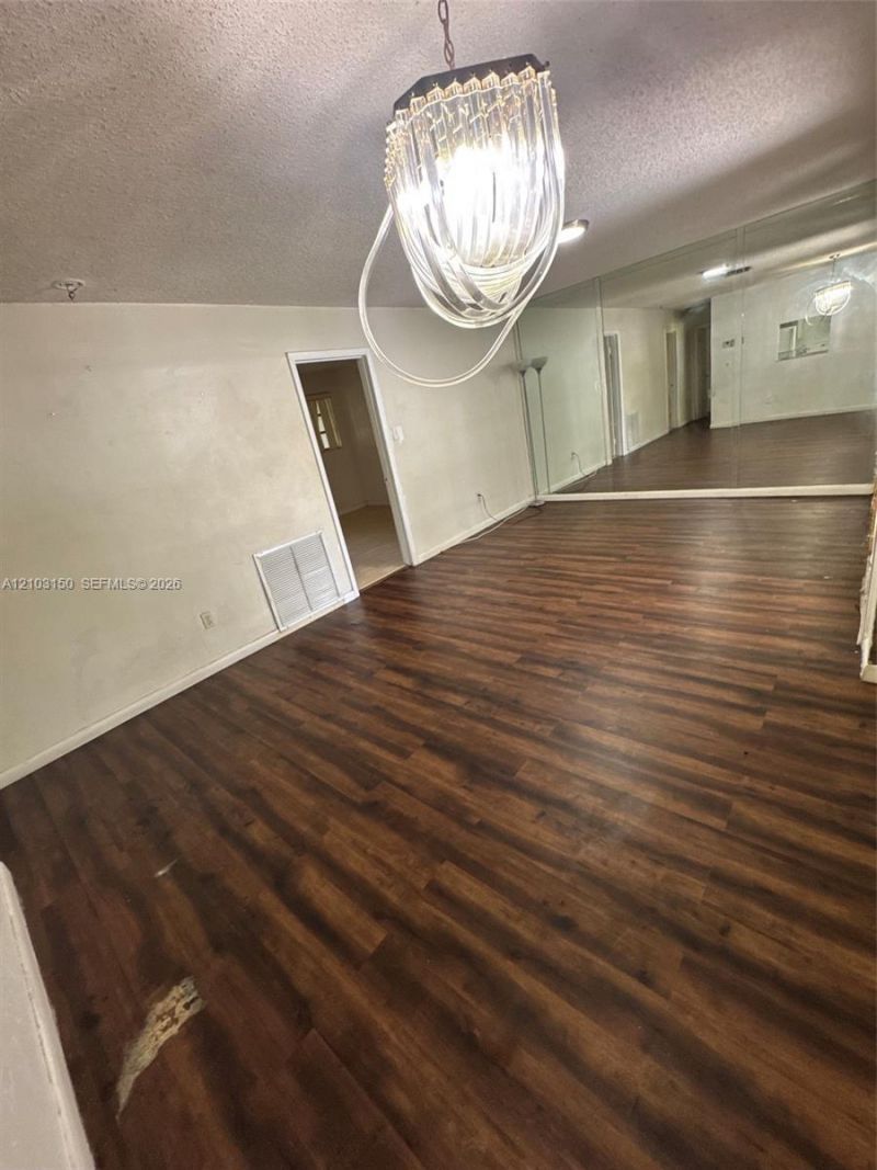 3033 NW 43rd Ave, Unit 102, Lauderdale Lakes, FL 33313 Photo