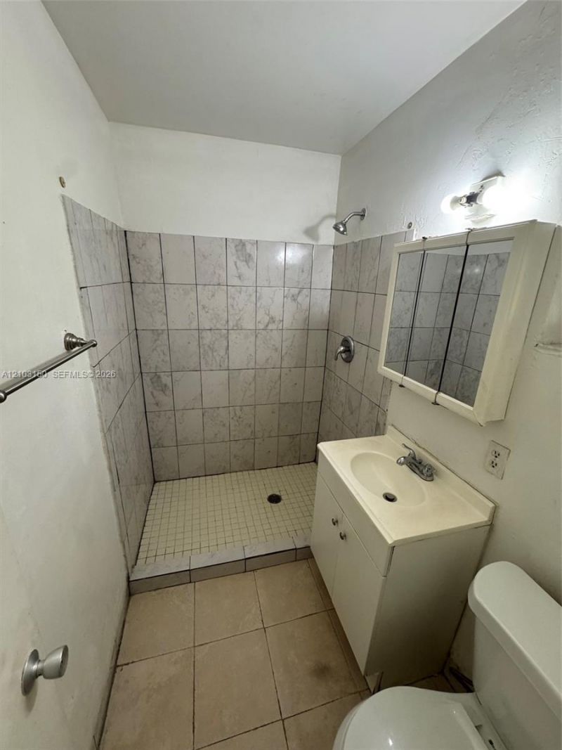 3033 NW 43rd Ave, Unit 102, Lauderdale Lakes, FL 33313 Photo