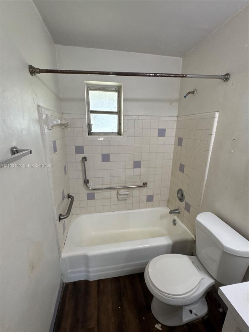 3033 NW 43rd Ave, Unit 102, Lauderdale Lakes, FL 33313 Photo