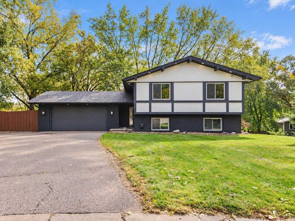 14625 40th Place N, Plymouth, MN 55446