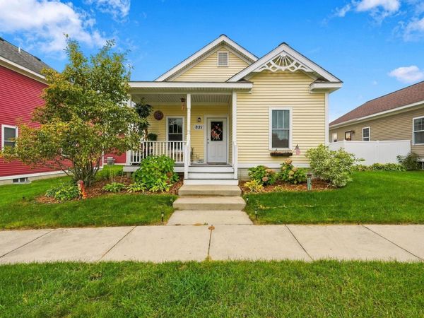 821 Traditions Drive, Traverse City, MI 49696
