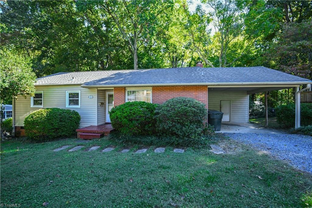 3809 Parkwood Drive, Greensboro, NC 27403 Main Photo