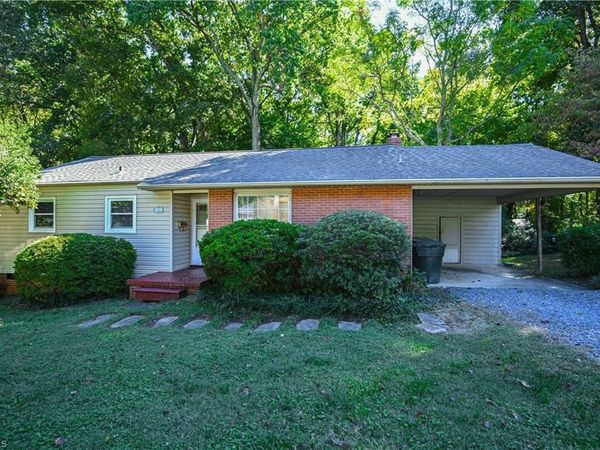 3809 Parkwood Drive, Greensboro, NC 27403