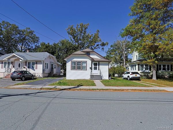 14 Columbia Avenue , Middletown, NY 10940