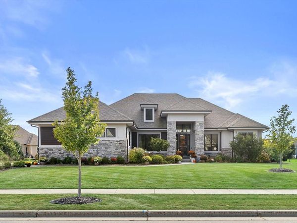 235 Four Winds COURT, Hartland, WI 53029