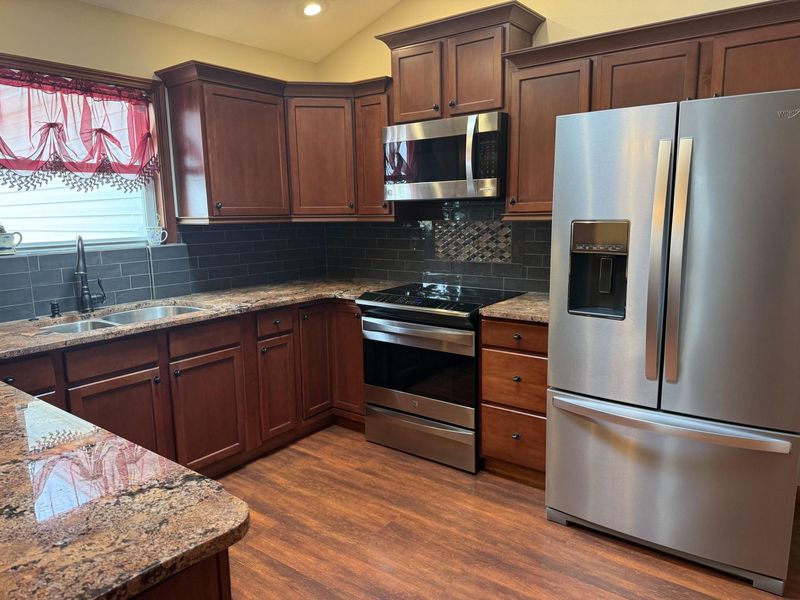 2404 Kensington Drive, Saint Marys, OH 45885 Photo 12