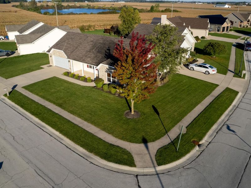 2404 Kensington Drive, Saint Marys, OH 45885 Photo 2