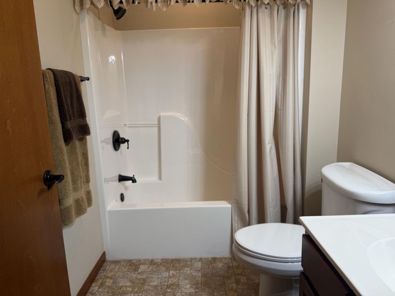 2404 Kensington Drive, Saint Marys, OH 45885 Photo 27