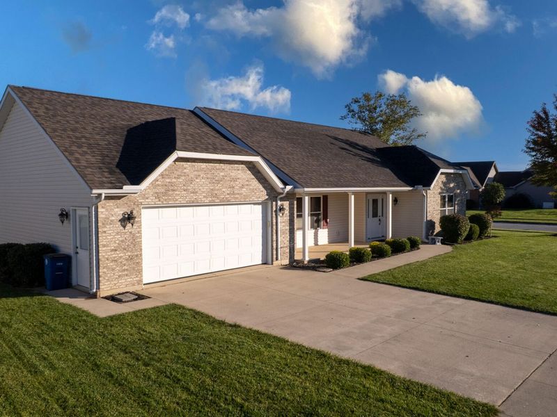 2404 Kensington Drive, Saint Marys, OH 45885 Photo 5