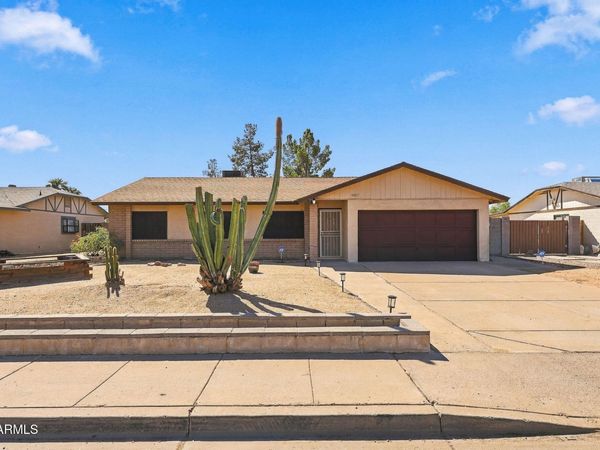 10809 W CAMPBELL Avenue, Phoenix, AZ 85037