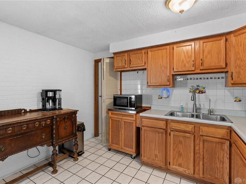 7720 Stonesboro Drive, Huber Heights, OH 45424 Photo 15