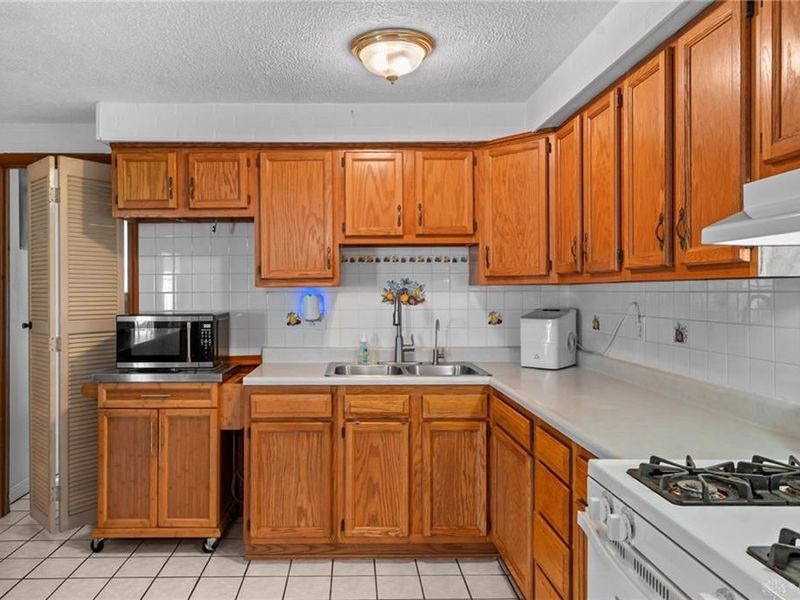 7720 Stonesboro Drive, Huber Heights, OH 45424 Photo 16