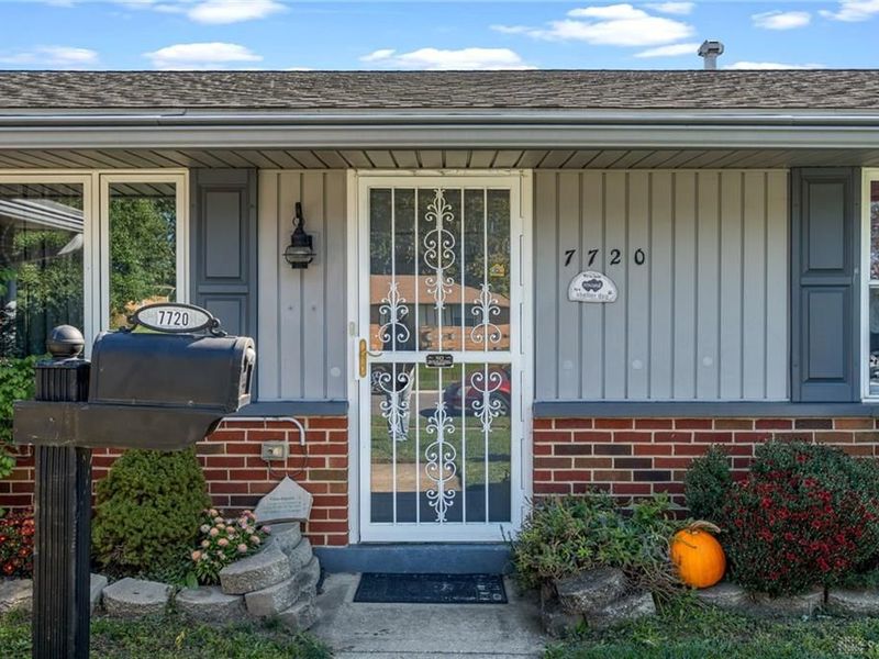 7720 Stonesboro Drive, Huber Heights, OH 45424 Photo 5